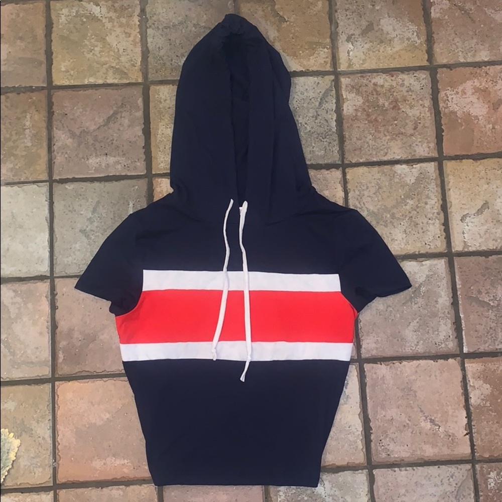 Cropped hoodie